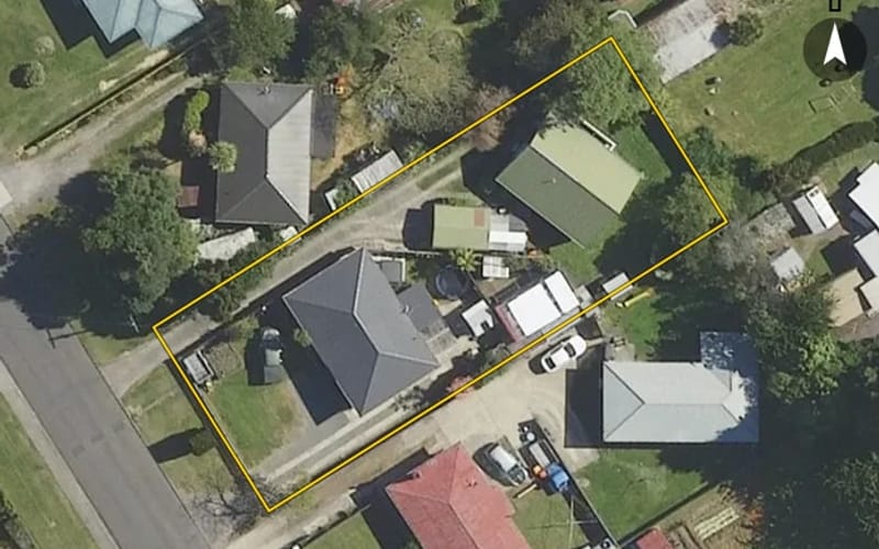 13B Roosevelt Road