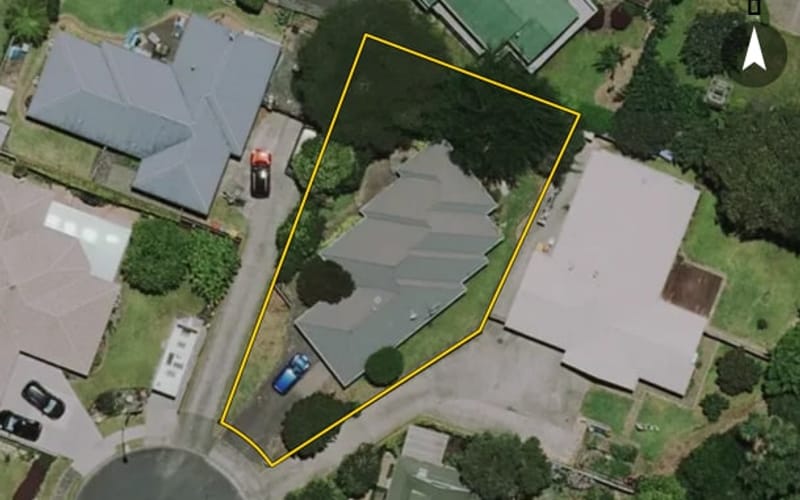 61 Sunnyhills Avenue