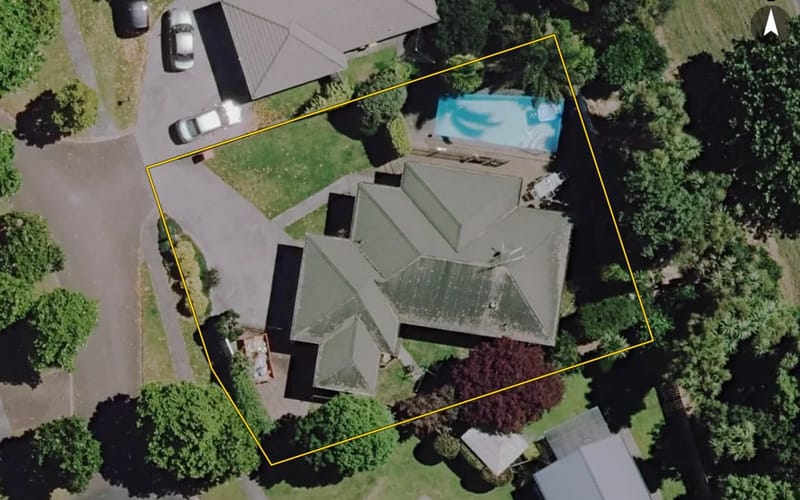 28 Bouverie Crescent