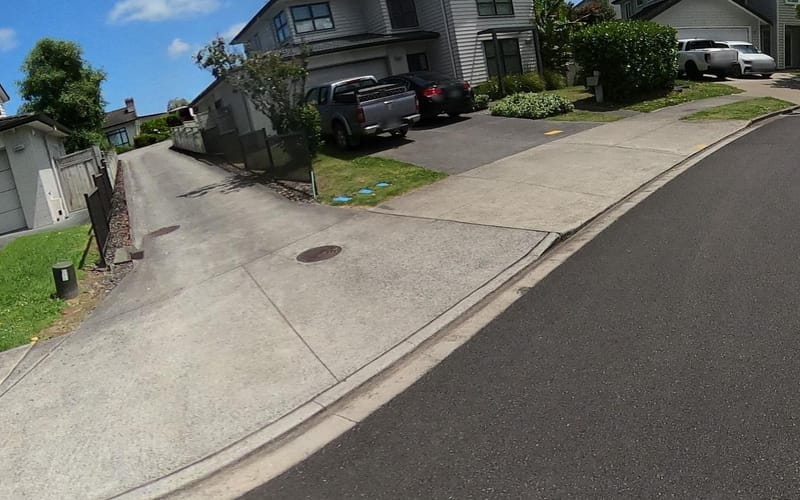 31 Edgewater Drive