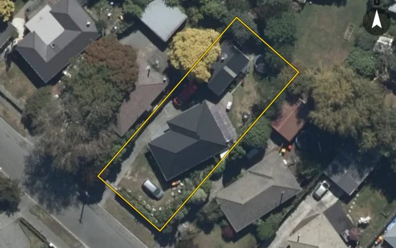 16 Gregan Crescent