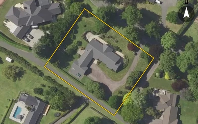 3 River Oaks Drive