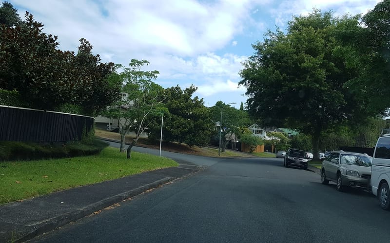 2/2 Vari Place