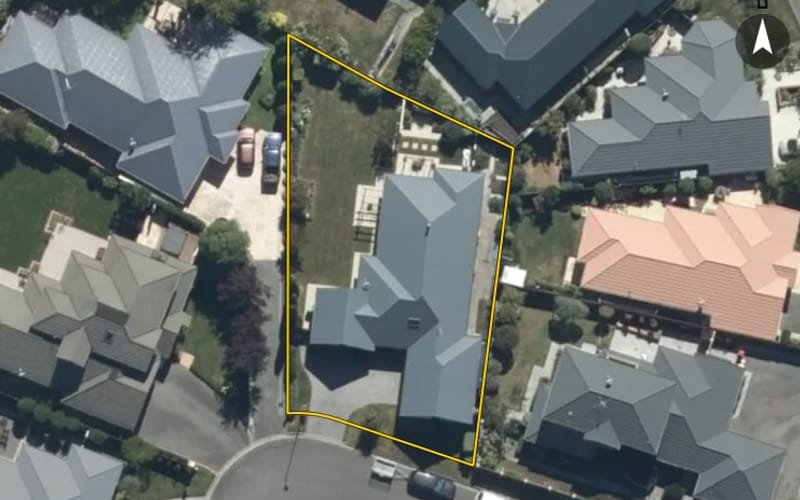 4 Napoleon Close