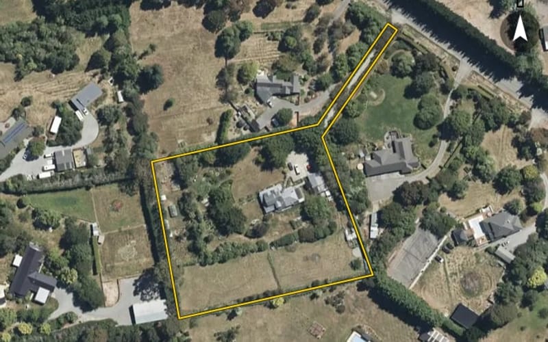 101 Mount Thomas Road