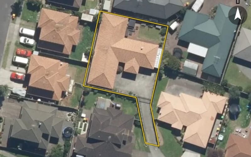 13 Monash Place