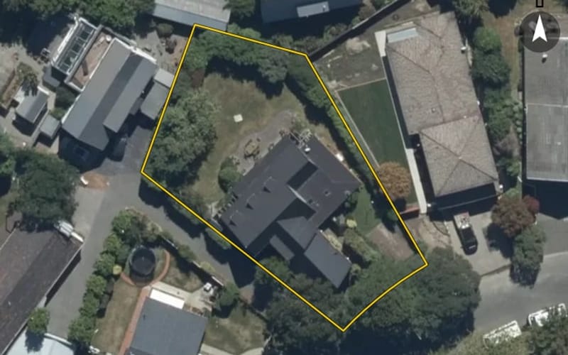 24 Highland Place
