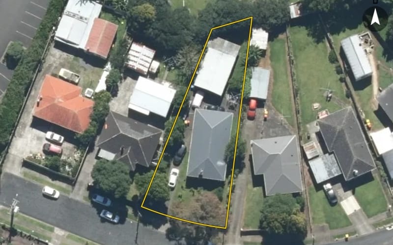 11 Wroughton Crescent
