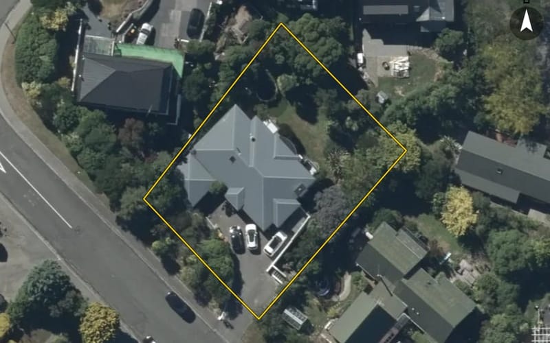 28 Woodside Common