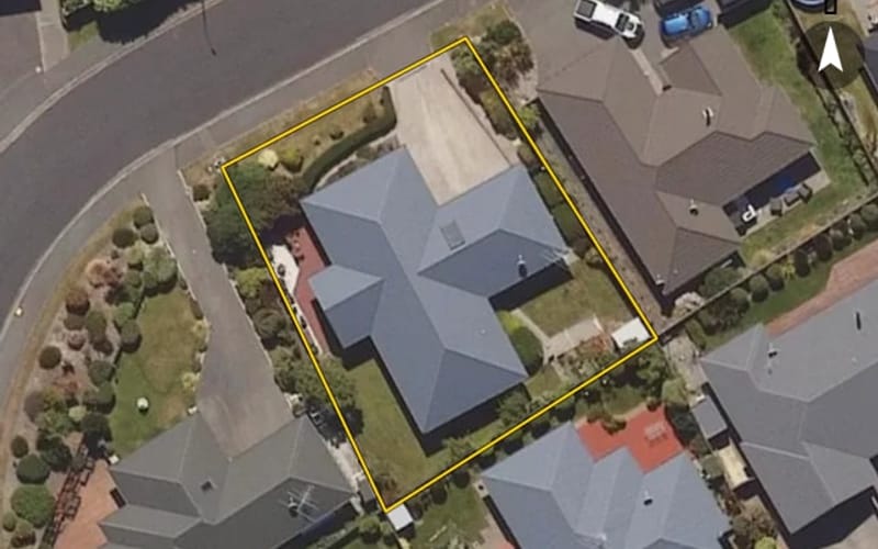 11 St Clair Close