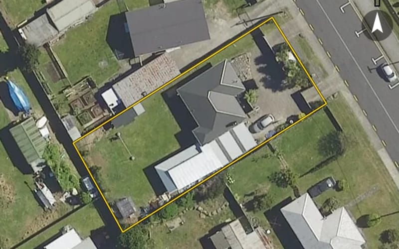 30 Thomas Crescent