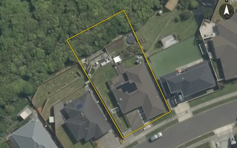 16 Mervyn Kemp Drive