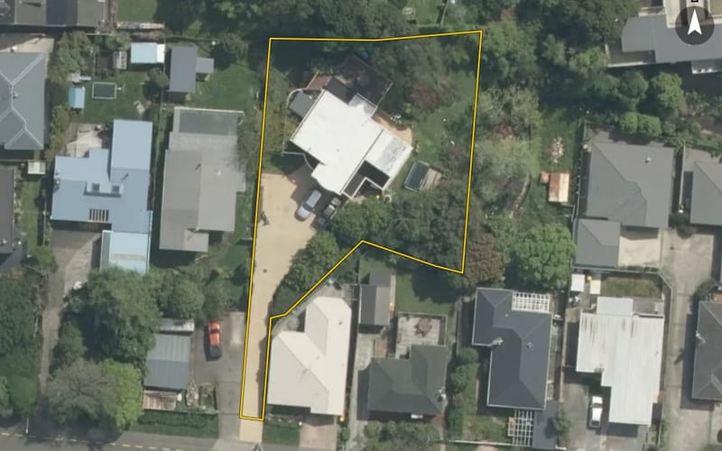 10A Lyndhurst Road