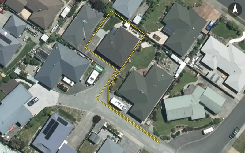 8 Ann Bird Court