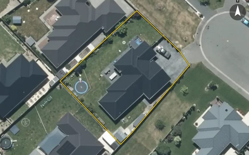 29 Whiteoak Grove