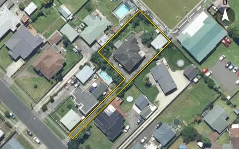 10A Kings Avenue