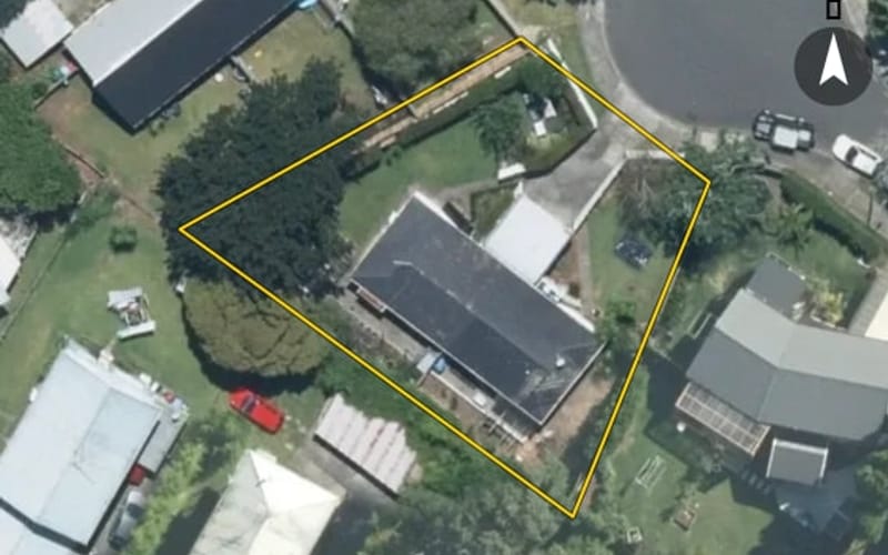 1/8 Anson Place