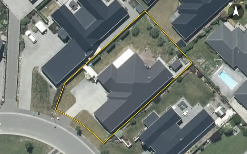 15 Douglas Drive