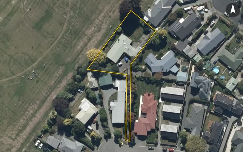 24 Hadlow Place