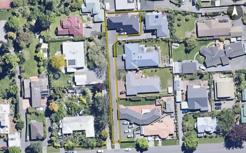 74C Lakings Road