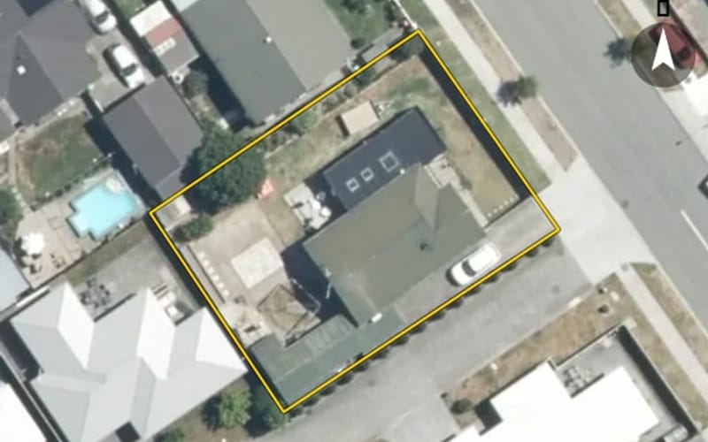 221 Warwick Road