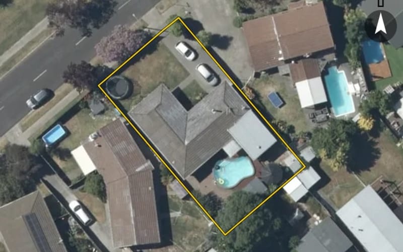 44 Upham Crescent