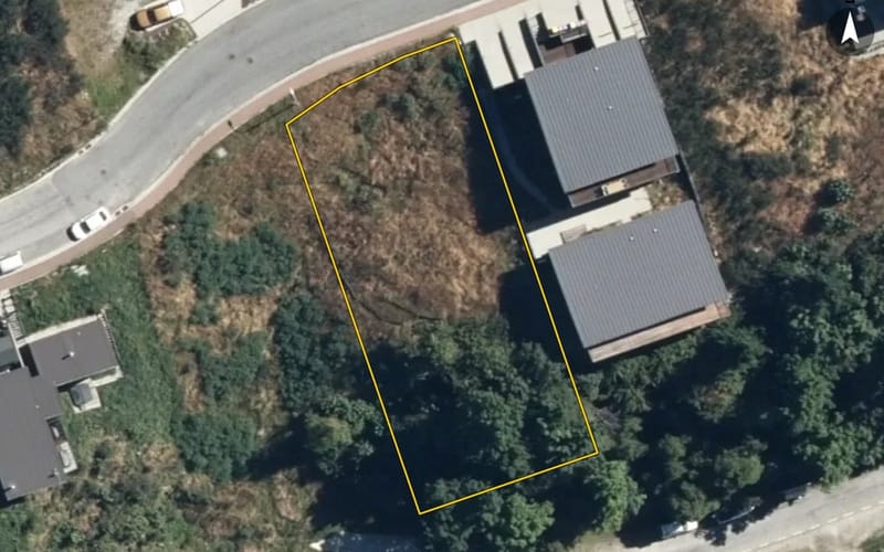 12 Angelo Drive