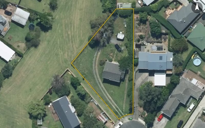13 Bromley Place