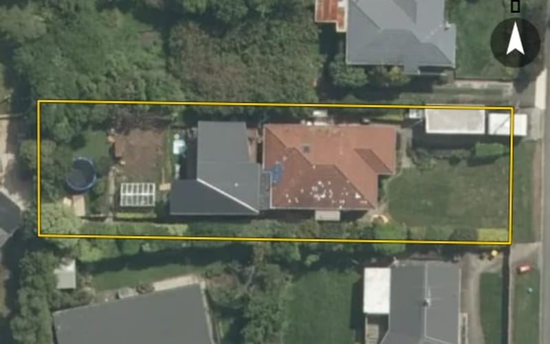 8 Roy Street