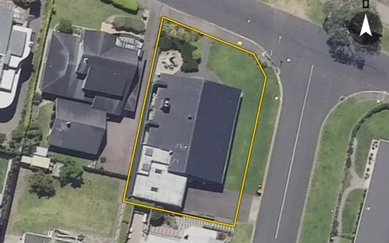 37 Beach Road
