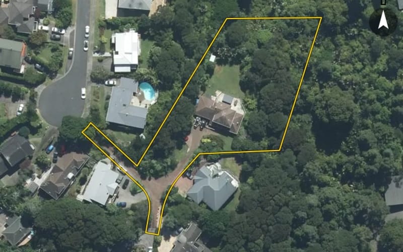 16 Highwood Grove
