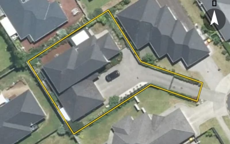 16 Tongeren Square