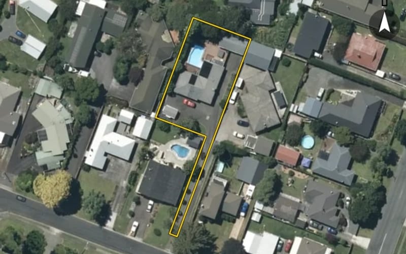 33 Byron Street