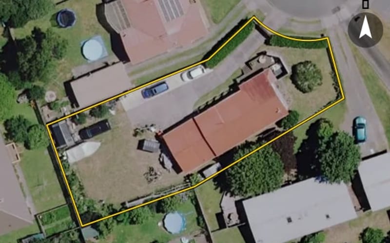 10 Riverton Place