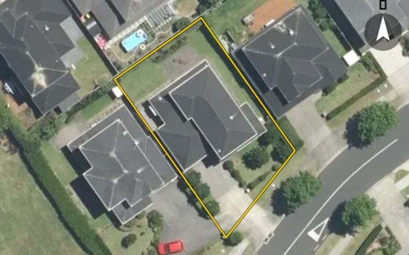 4 Pickaberry Avenue