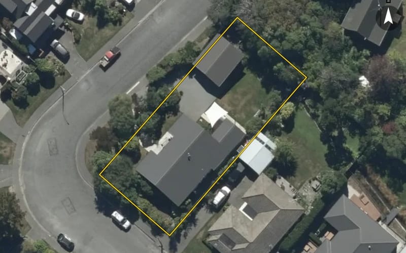 15 Bannister Place