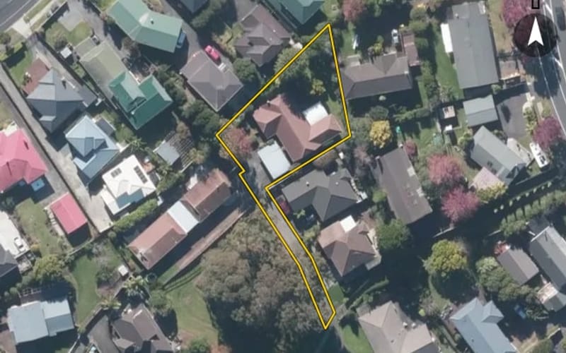 33 Voltaire Court