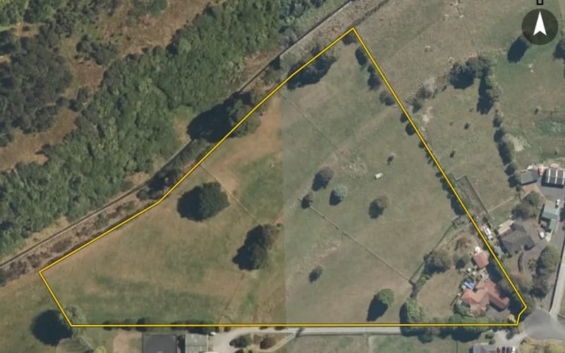 18 Malcolm Gillies Grove