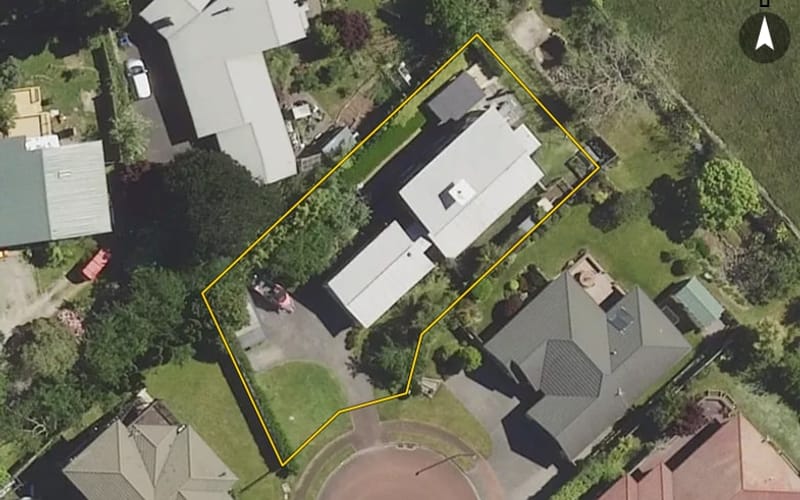 4 Forest Place