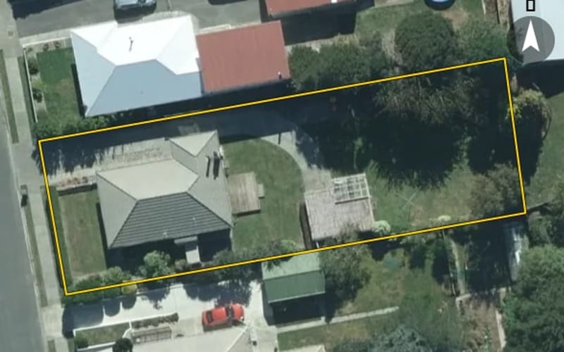 15 Adamson Crescent