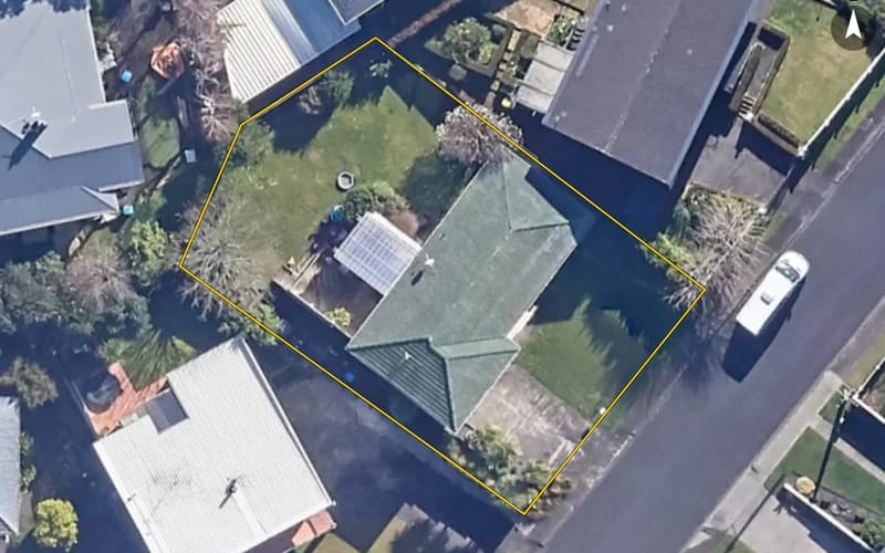 16 Rendcomb Place