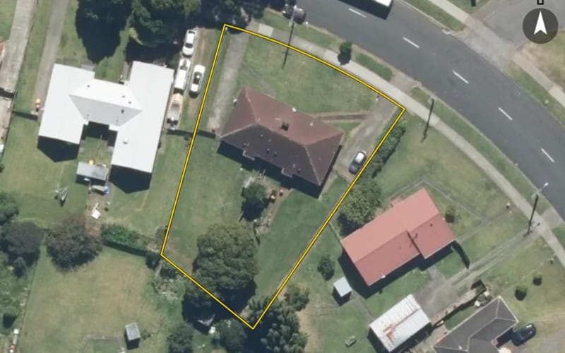 15 Alexander Crescent