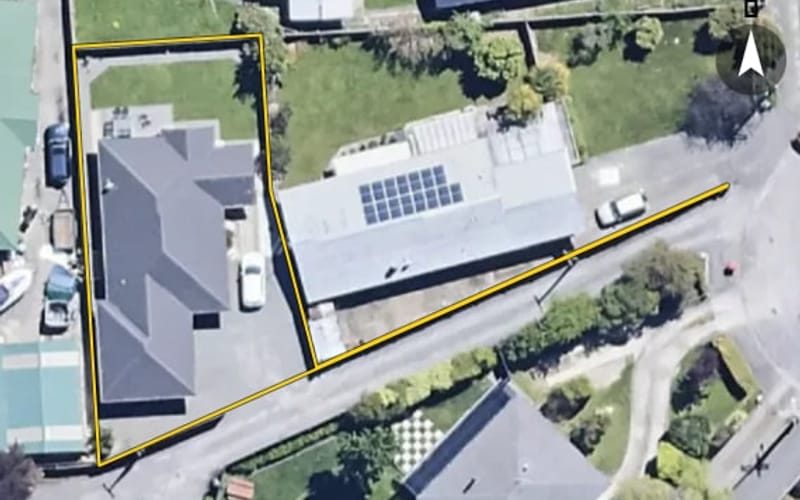 24A Glenroy Crescent