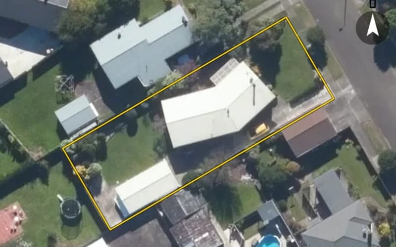 1 Essex Place
