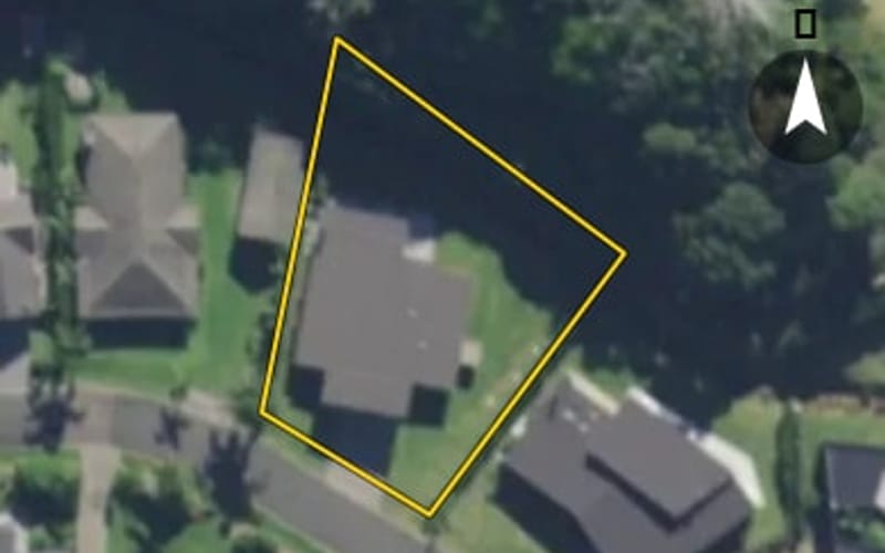 13 Edgewater Place
