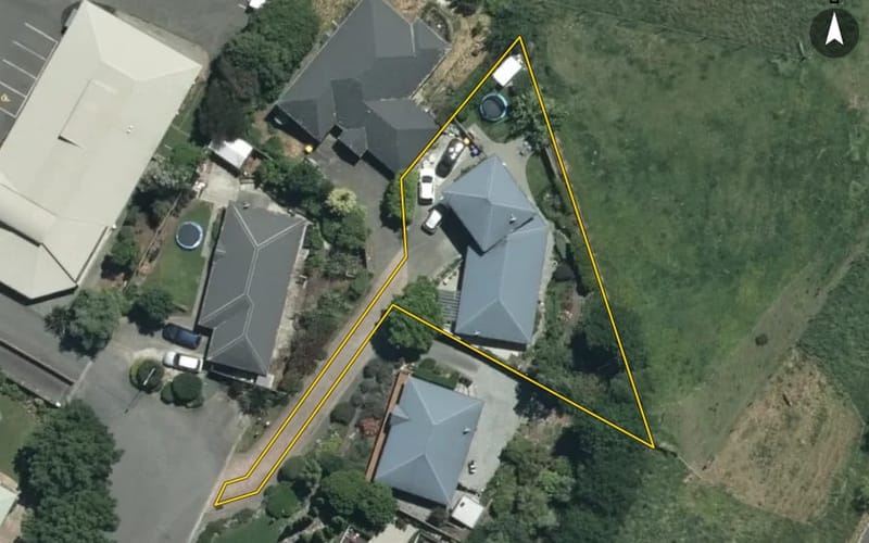 12A Burrough Place