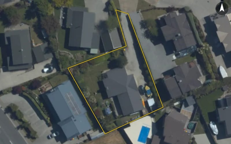 8 Bob Lee Place