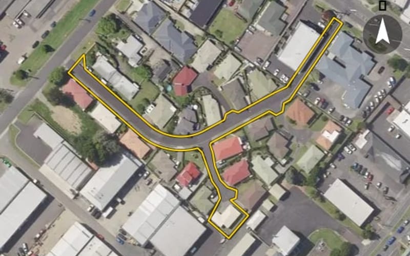 14 Racecourse Way