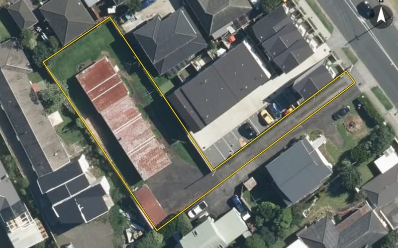 12A Lunn Avenue
