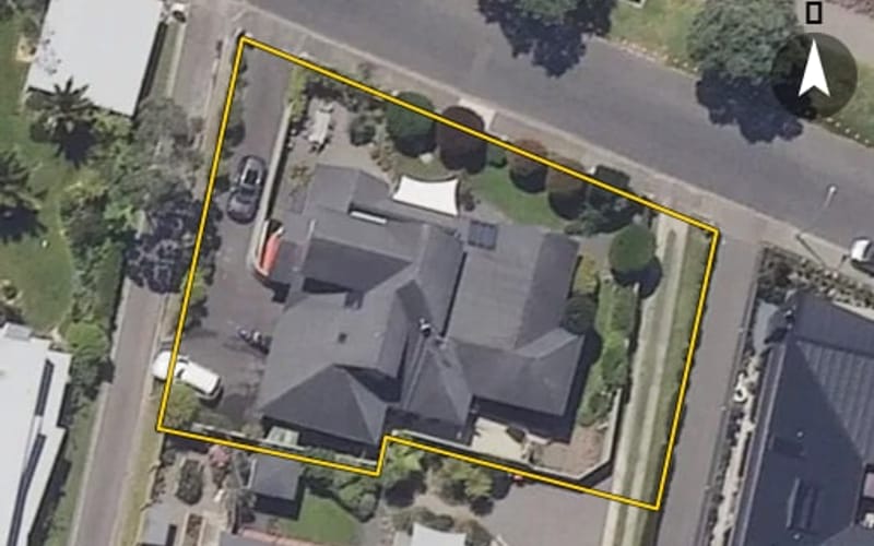 77 Beach Road